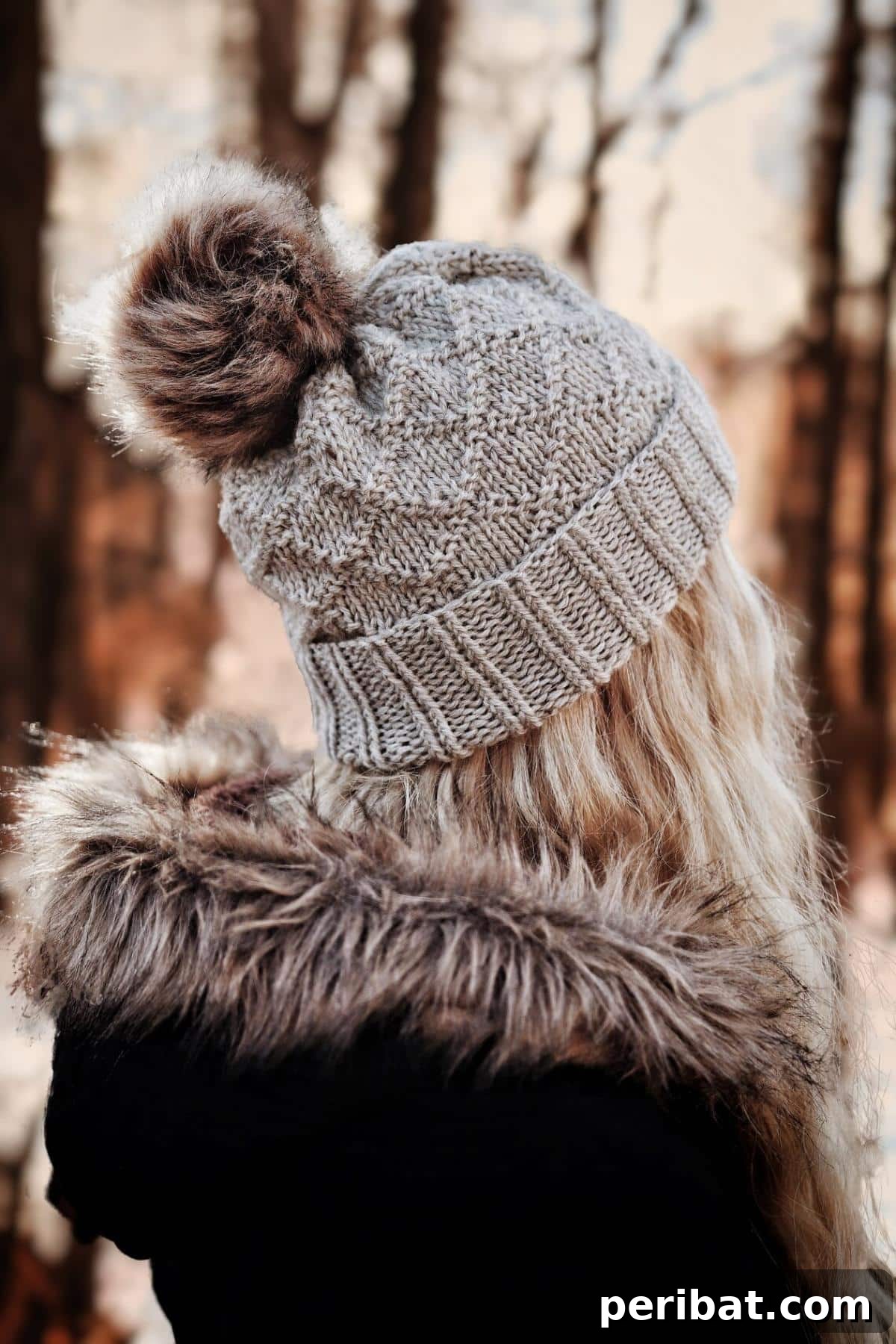 Cozy Knits: 40 Free Beanie Patterns and Tutorials 38 An Easy Knit Beanie Knitting Pattern featuring a classic fold-over brim for warmth and a beautifully textured display of dazzling diamonds across the body, with optional pom-pom.