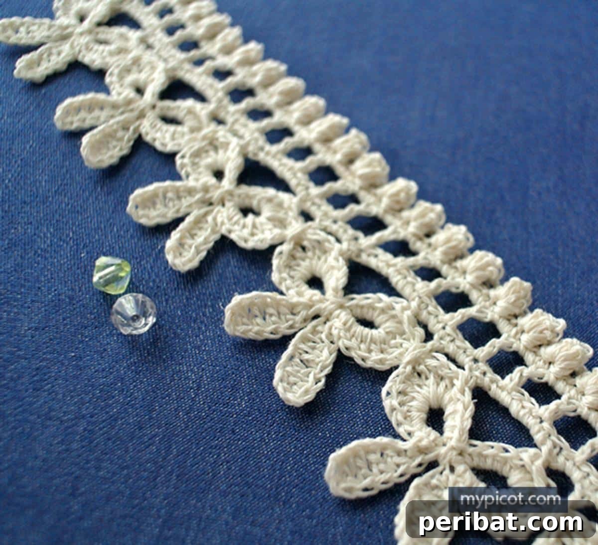 38 Creative Crochet Edging Ideas 23 Playful Crochet Bow Edging, perfect for adding cute bow motifs to handmade pieces.