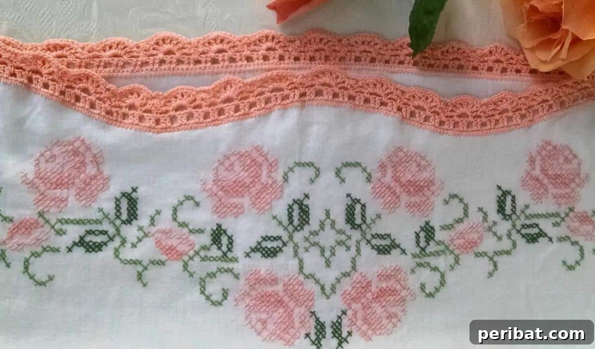 38 Creative Crochet Edging Ideas 33 Nostalgic Vintage Fan Crochet Edging, a free pattern for vintage-inspired projects.