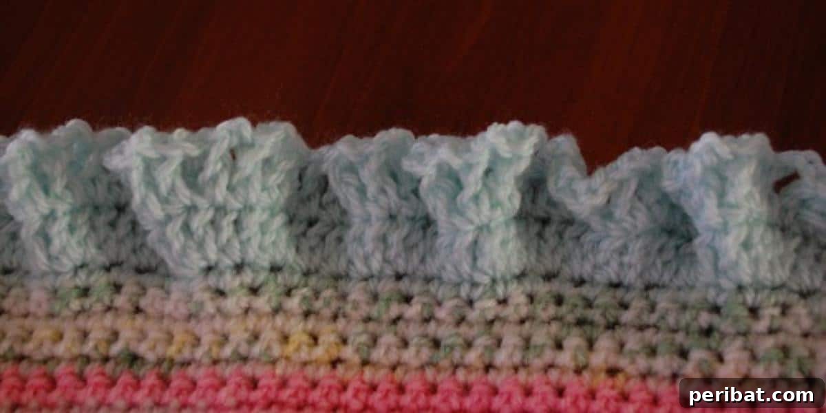 38 Creative Crochet Edging Ideas 7 Feminine Ruffle Edging Pattern for crochet projects, adding softness and charm.