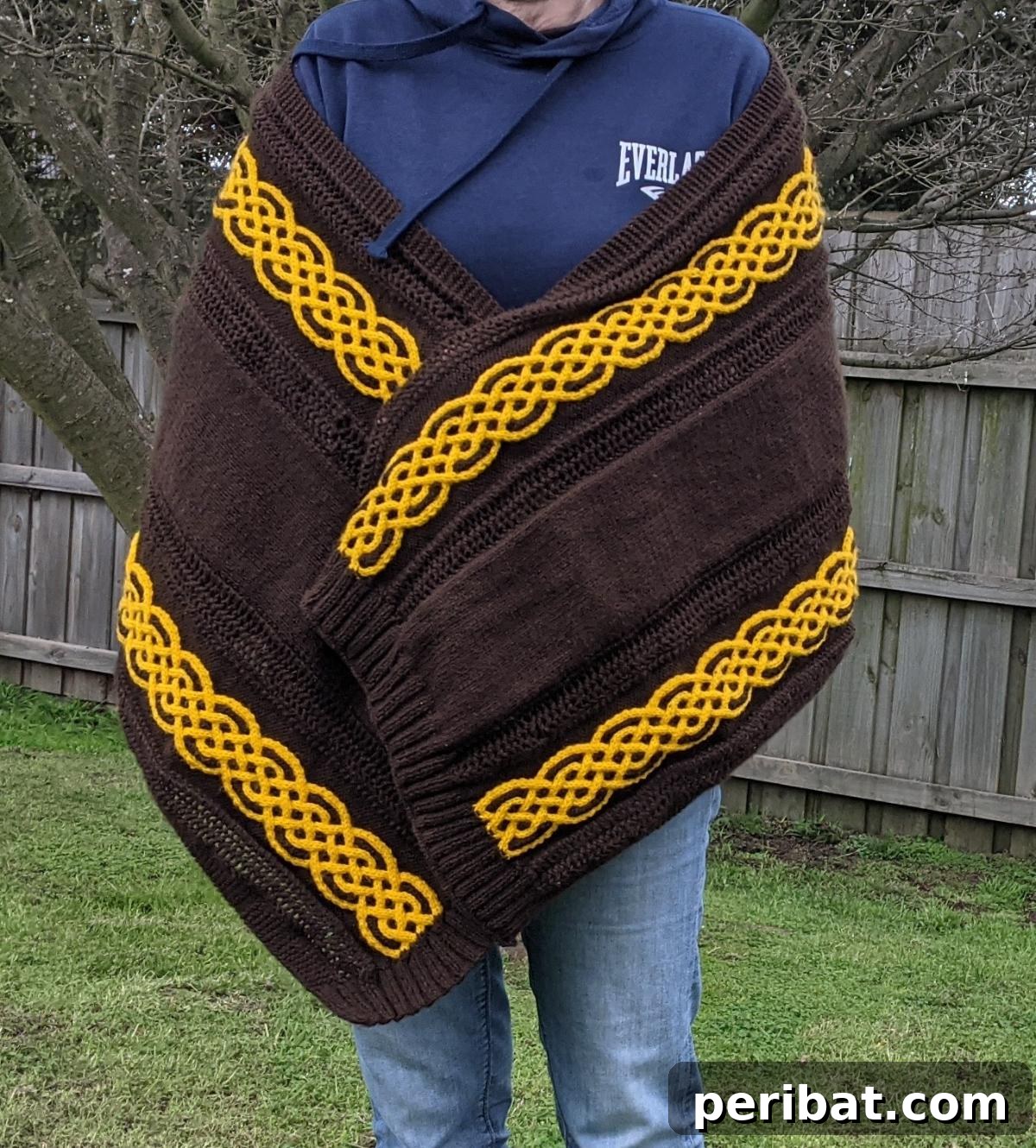 Knit Stunning Shawls: 34 Free Patterns and How-To Guides 26 Football Wrap
