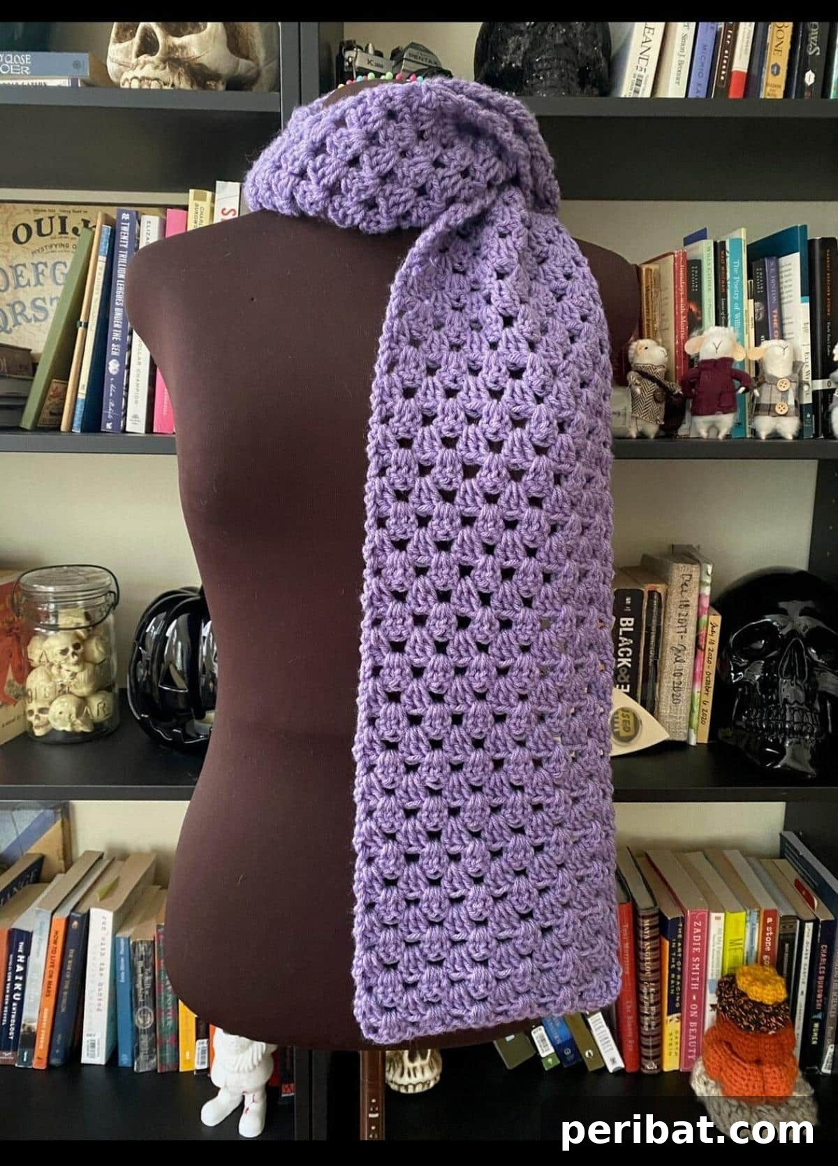 21 Cozy Red Heart Yarn Crochet Projects 23 DIY Granny Crochet Scarf