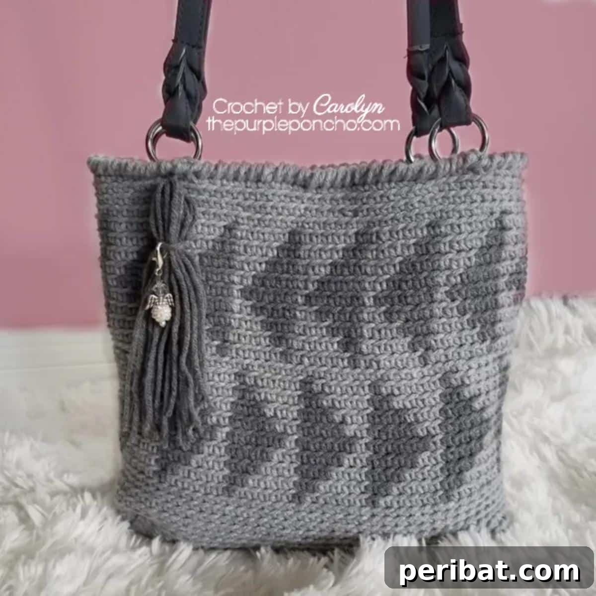 27 Unique Tapestry Crochet Patterns 11 Stylish Crochet Tapestry Handbag with Triangle Design