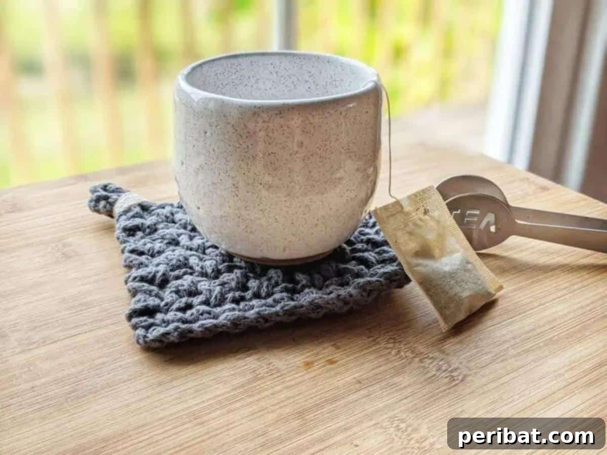 34 Inspiring Crochet Coaster Patterns 31 Contemporary chunky crochet coasters in a minimalist design, offering bold texture and modern appeal.