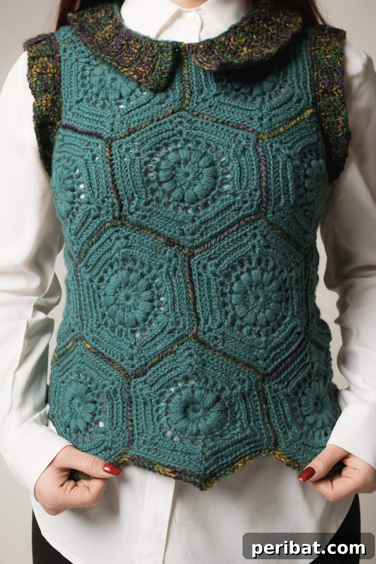 40 Chic Crochet Vest Designs 39 Manyko Crochet Vest - A stylish and comfortable crochet vest pattern, accompanied by an easy-to-follow video tutorial, ideal for beginners.
