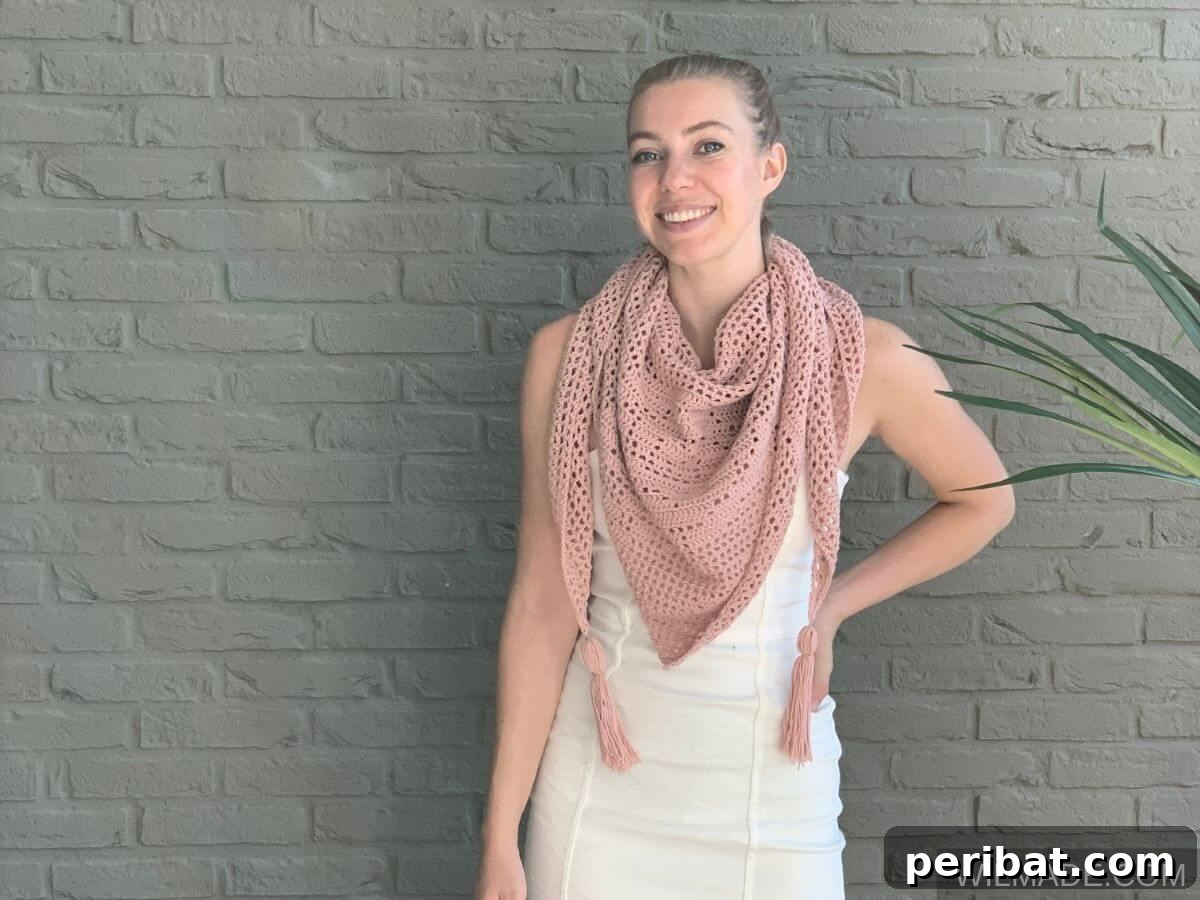 Bella Rosa Shawl