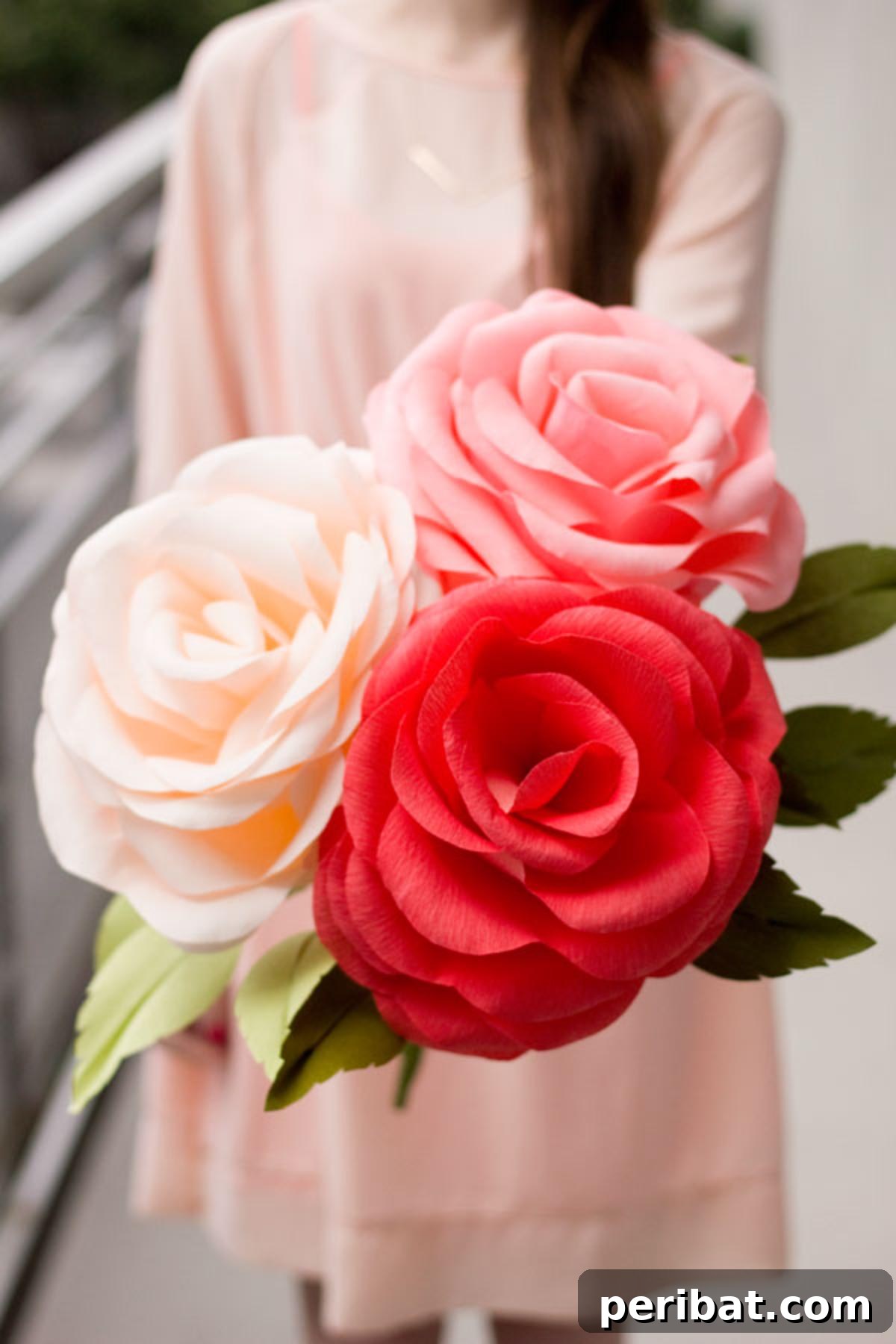 Master the Art of Crepe Paper Flowers: 25 DIY Projects 16 Stunning DIY Giant Crepe Paper Roses, perfect for grand decorations and events.