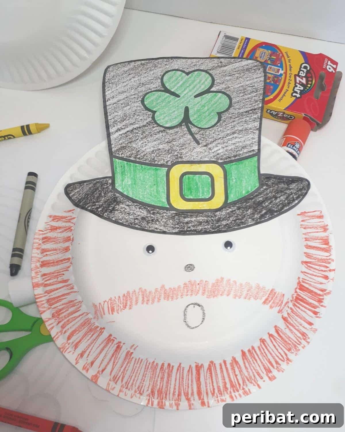 Simple Paper Plate Leprechaun