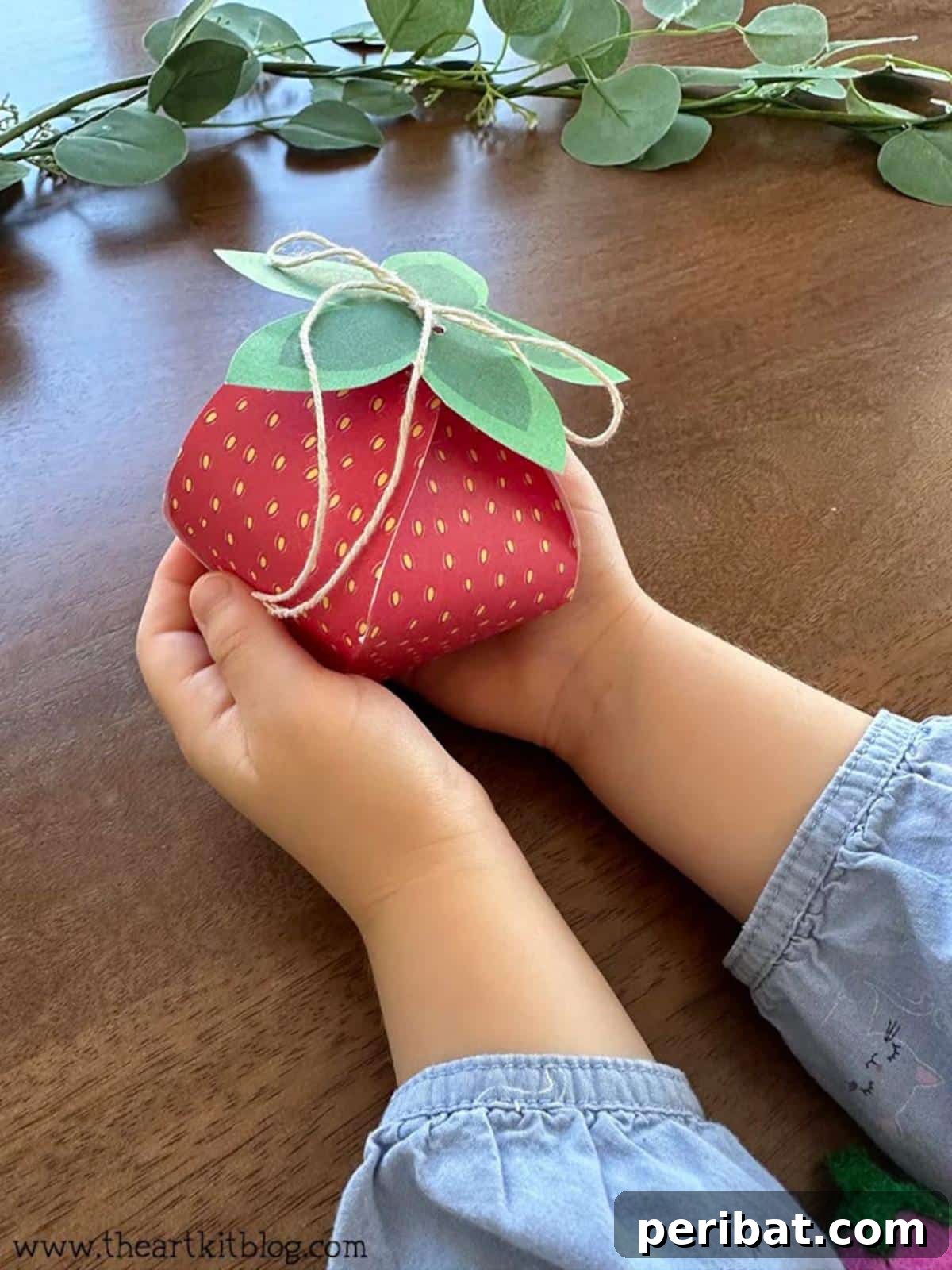 27 Sweet & Creative Strawberry Crafts 25 DIY Origami Paper Box Strawberry