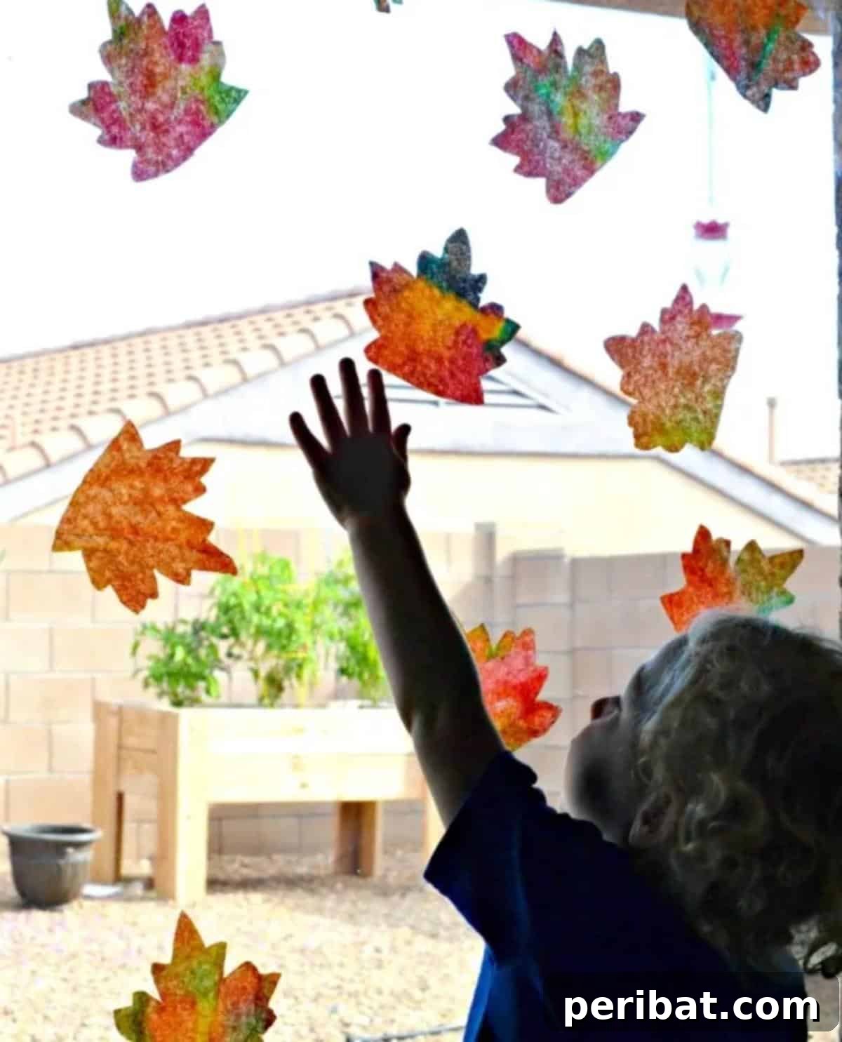 25 Sparkling Leaf Suncatcher Ideas for Fall 13 Fall Leaf Suncatchers