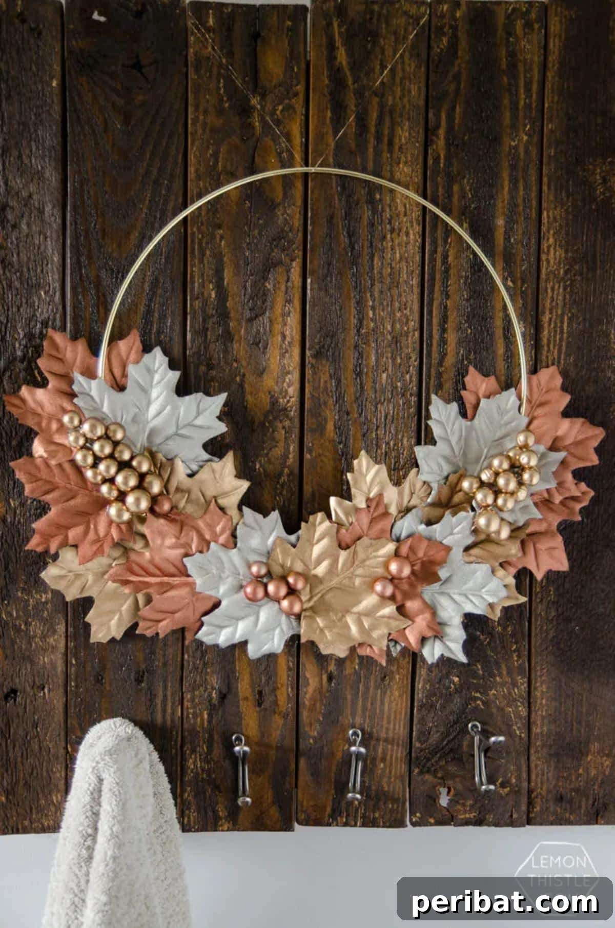 40 Dazzling Fall Front Door Designs 24 DIY Simple Metallic Autumn Wreath