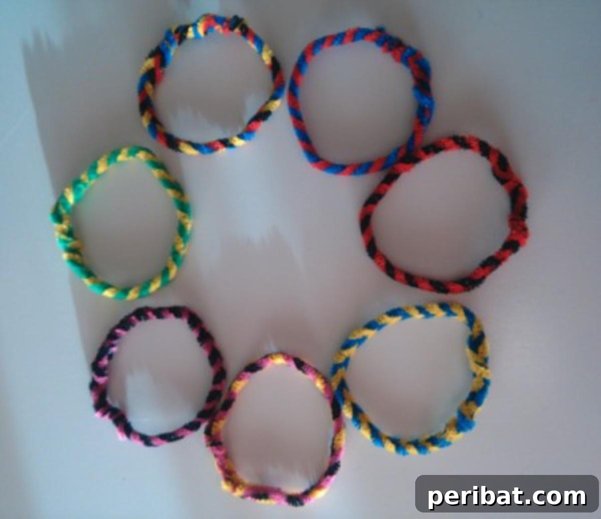 40 Super Easy Pipe Cleaner Crafts for Everyone 28 Pipe Cleaner Bracelets