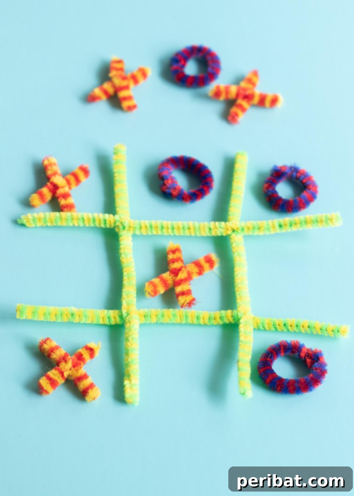 40 Super Easy Pipe Cleaner Crafts for Everyone 34 DIY Pipe Cleaner Tic Tac Toe