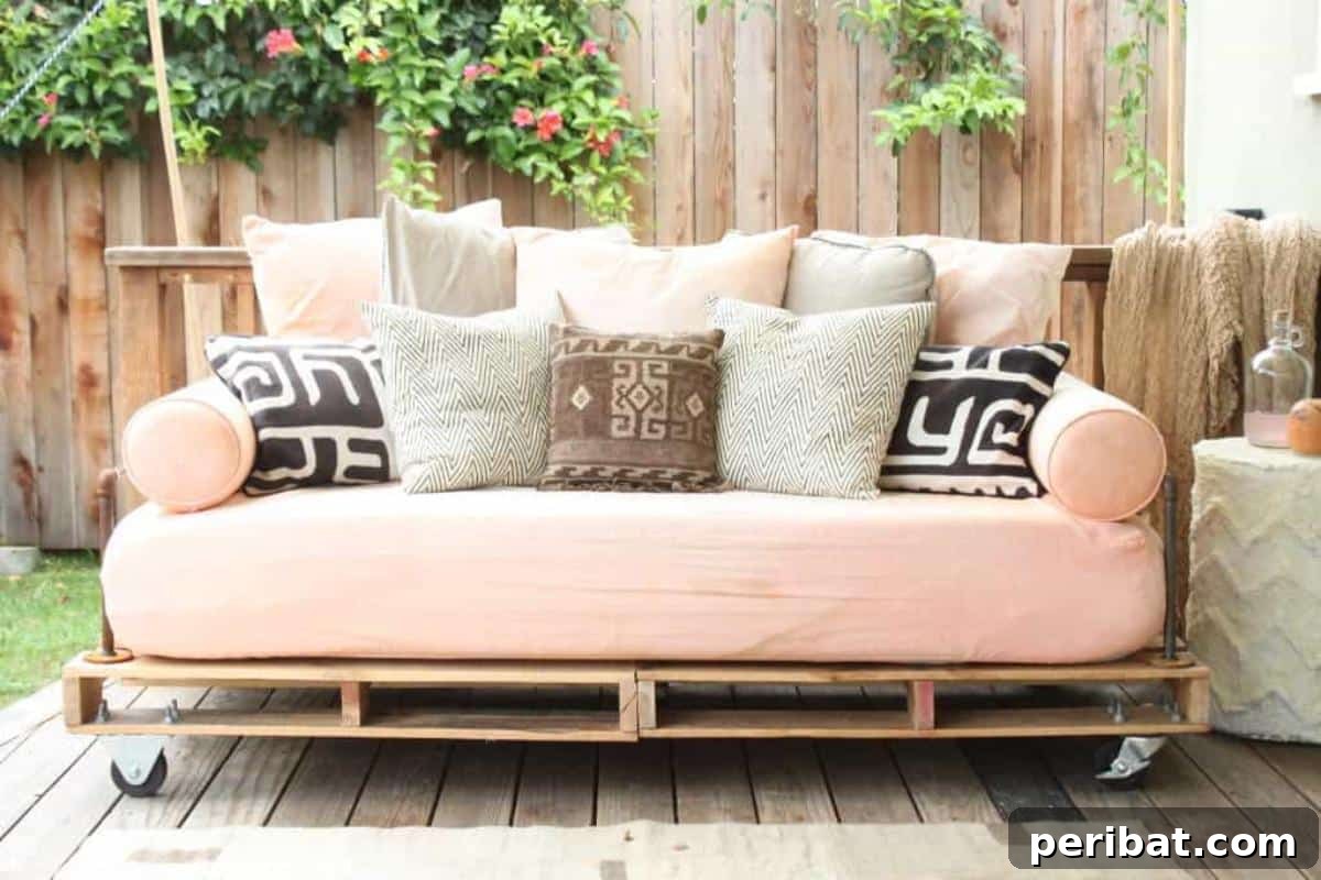 From Pallets to Paradise 40 Garden Furniture and Decor DIYs 17 DIY Pallet Daybed