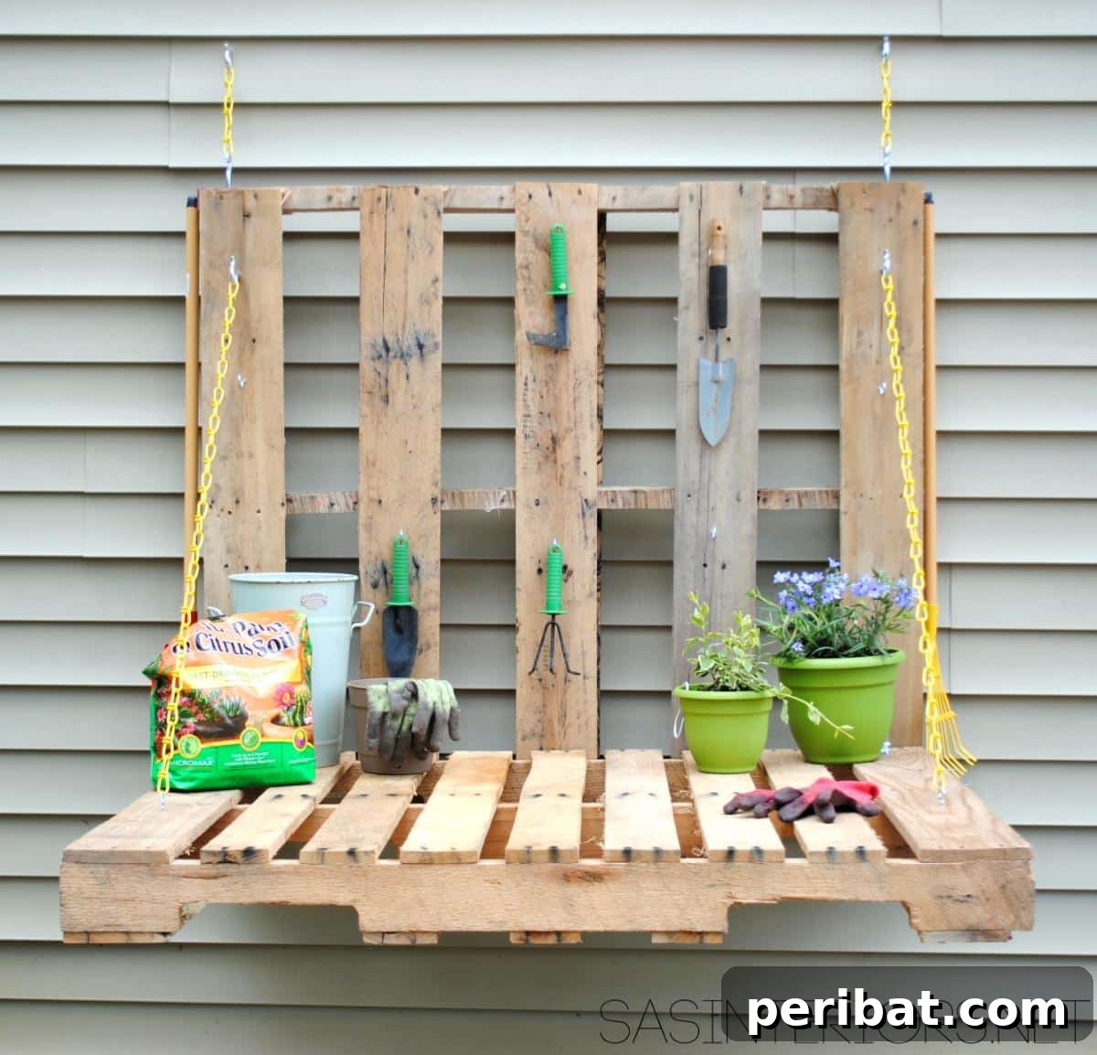 From Pallets to Paradise 40 Garden Furniture and Decor DIYs 34 DIY Pallet Gardening Table
