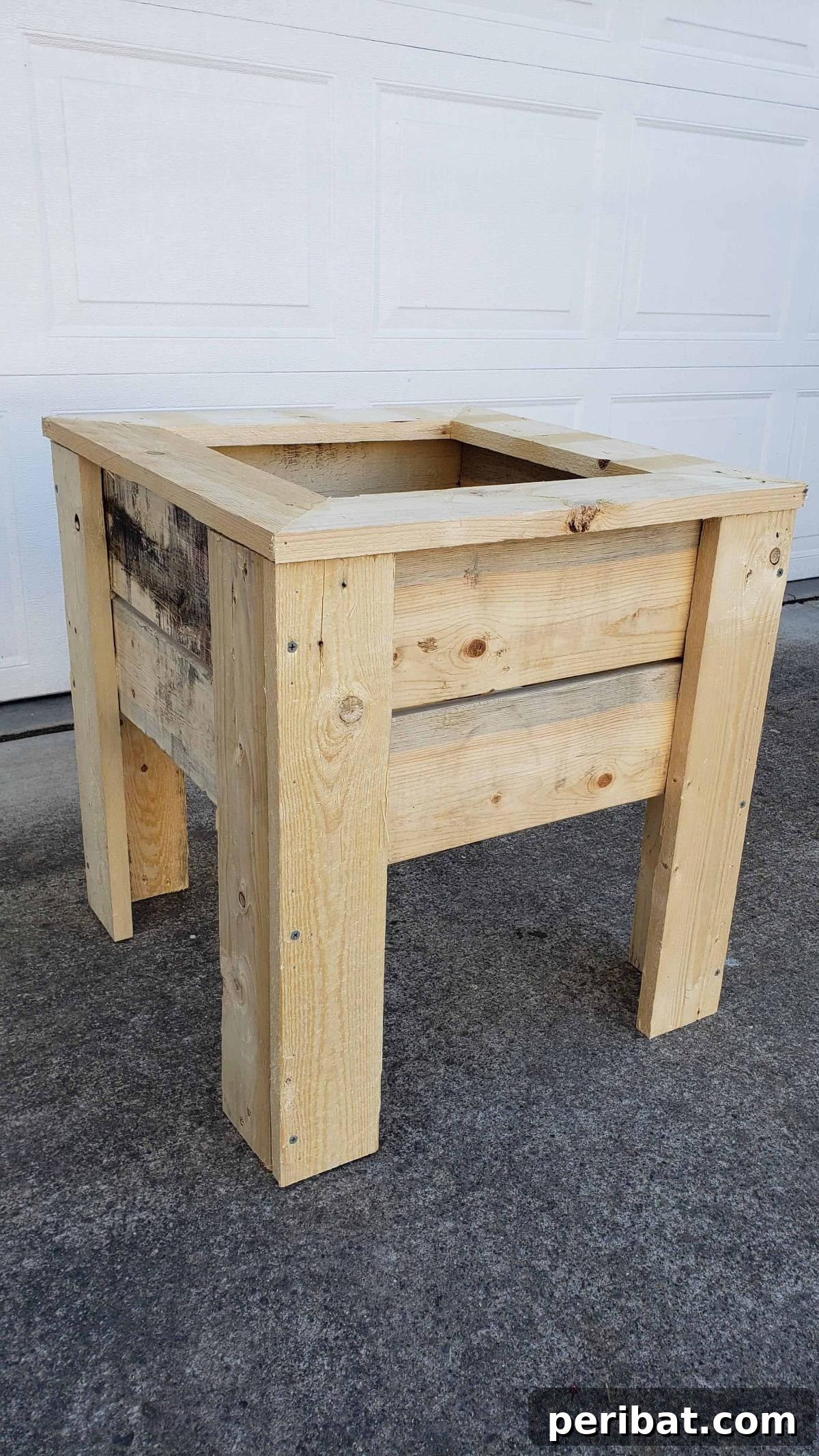 From Pallets to Paradise 40 Garden Furniture and Decor DIYs 7 DIY Pallet Planter