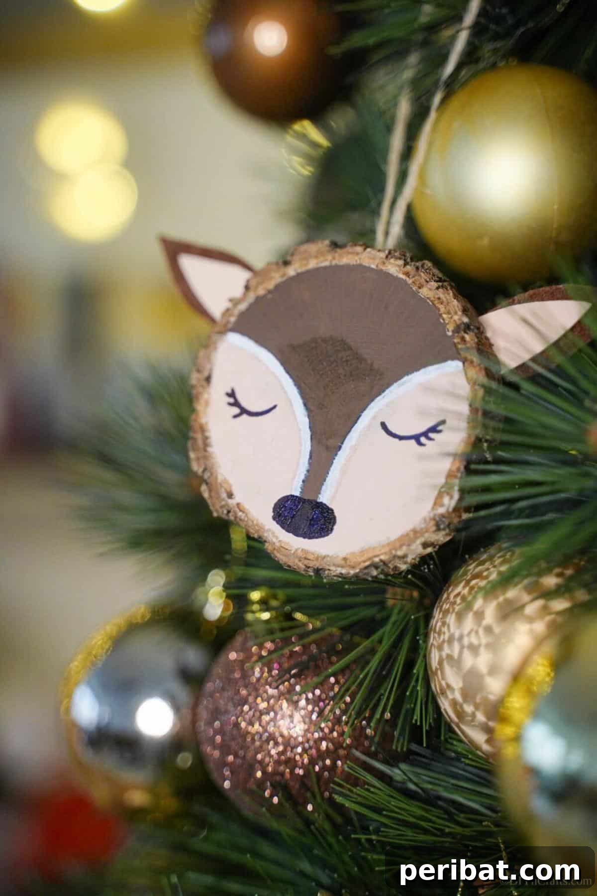 Cute Wood Slice Reindeer Ornament