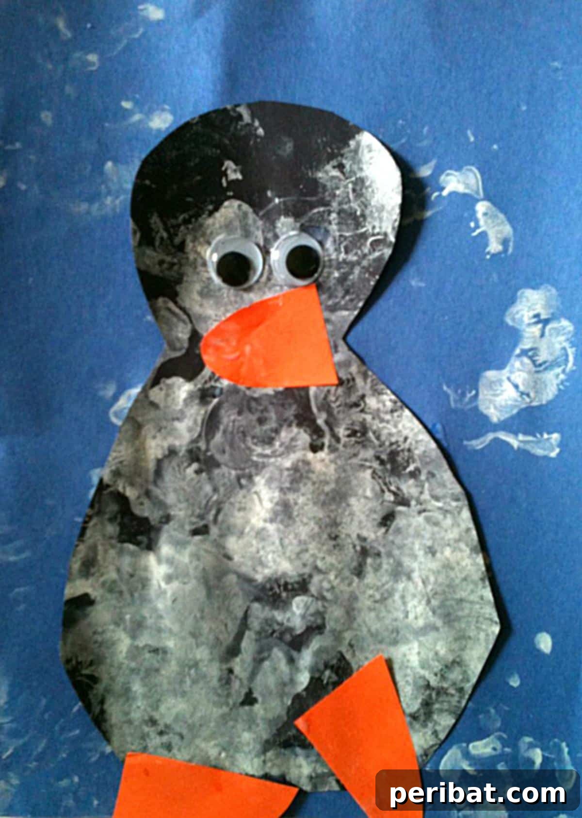 Waddle into Fun: 40 Penguin Craft Projects 33 Simple Penguin Craft, an easy-to-make decoration for refrigerators or kid's rooms.