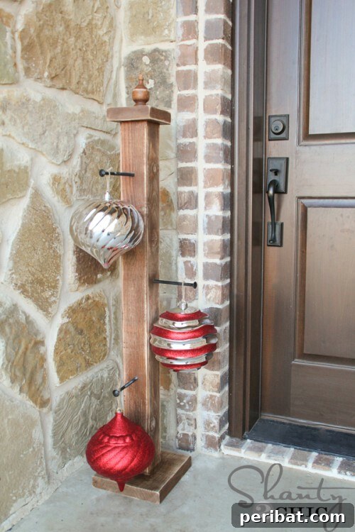 Reclaimed Wood Wonders for a Stylish Sustainable Home 39 DIY ornament stand for front porch, adaptable for reclaimed wood