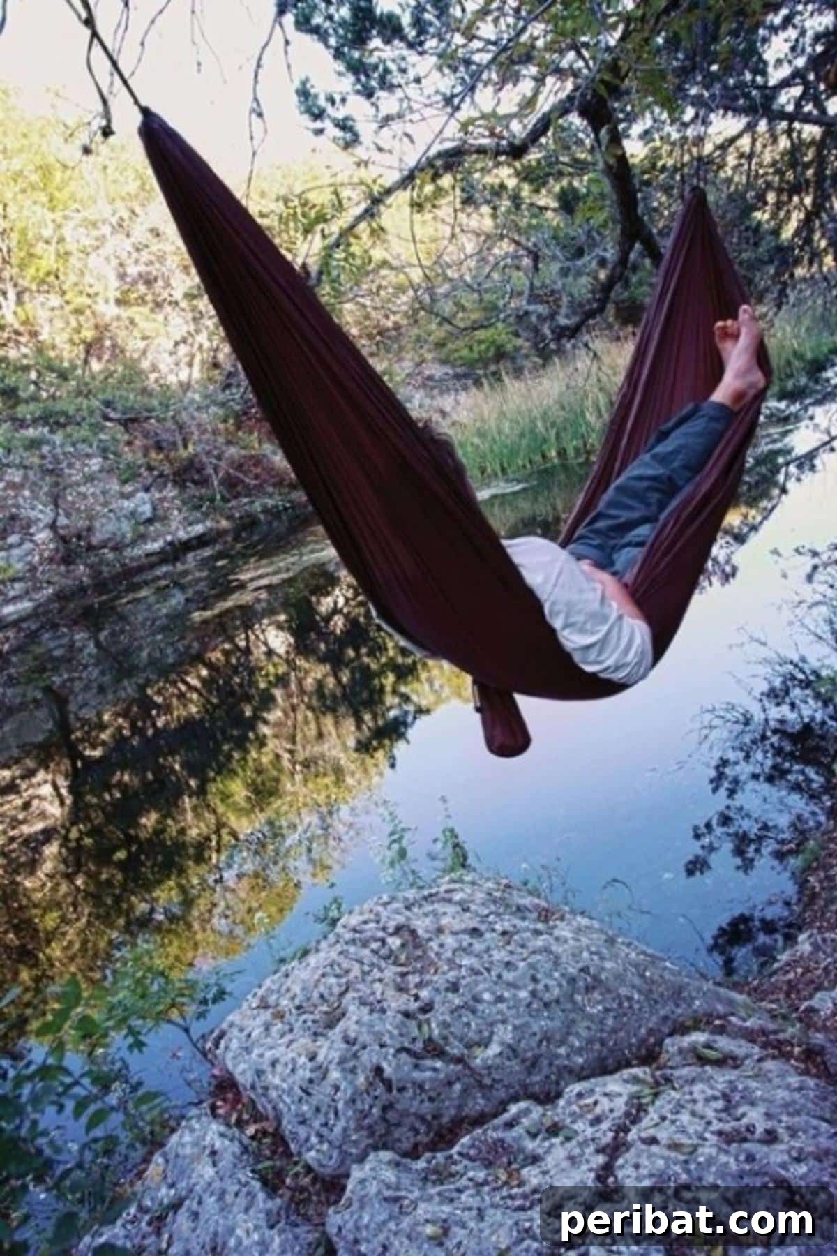 35 DIY Summer Adventures for Your Most Epic Season Yet 3 DIY hammock.