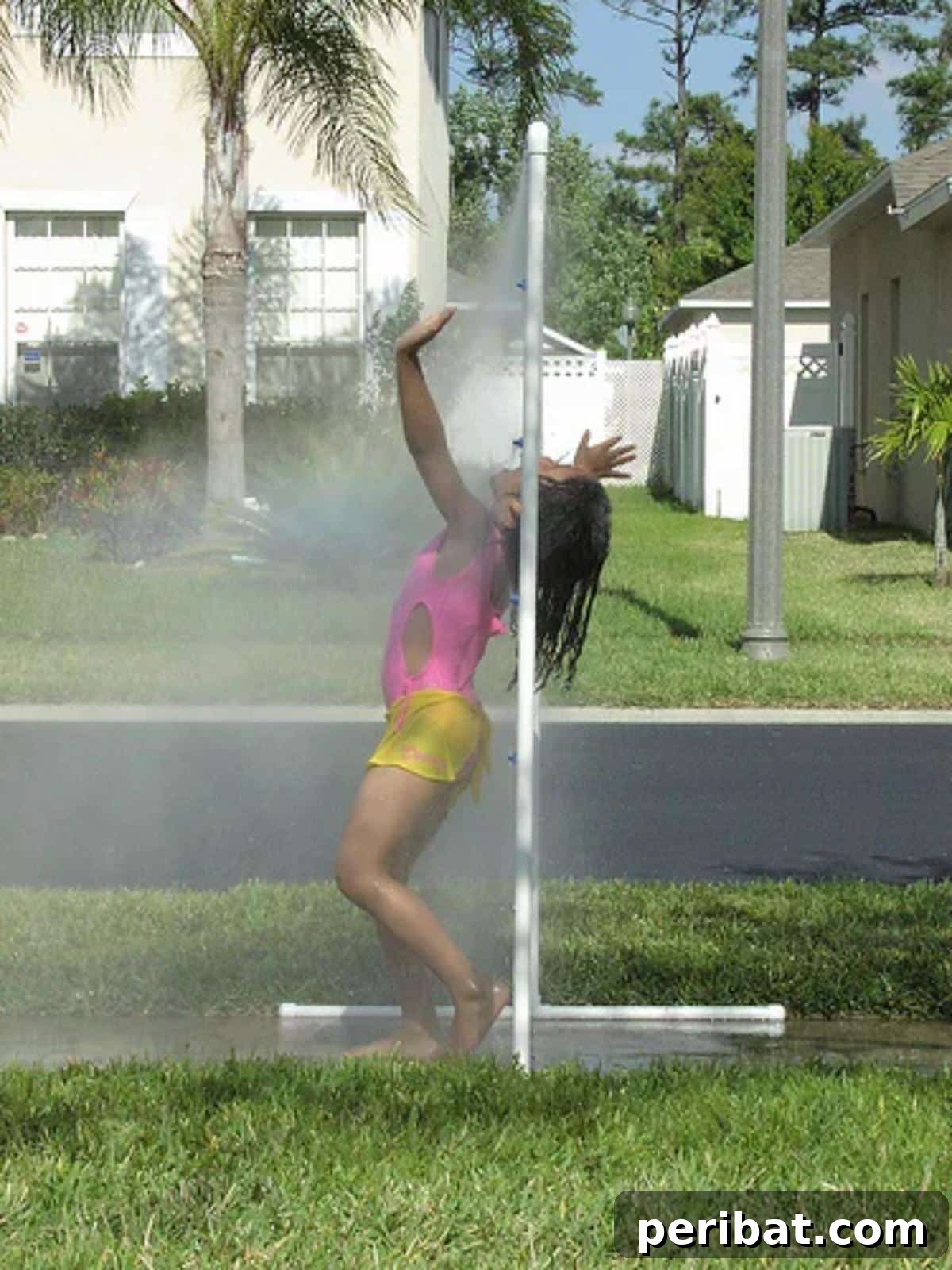 35 DIY Summer Adventures for Your Most Epic Season Yet 35 DIY Spray Mist Using PVC Pipes.