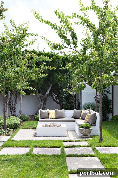20 Brilliant Second Acts for Your Old Bricks 5 A sturdy garden bench made from stacked bricks.