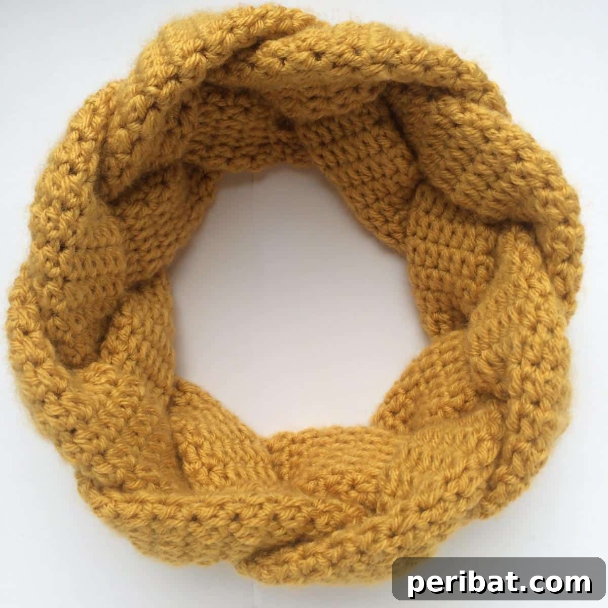 32 Clever Anthropologie Style DIY Projects 12 DIY Anthro inspired head wrap, a braided crochet headband.