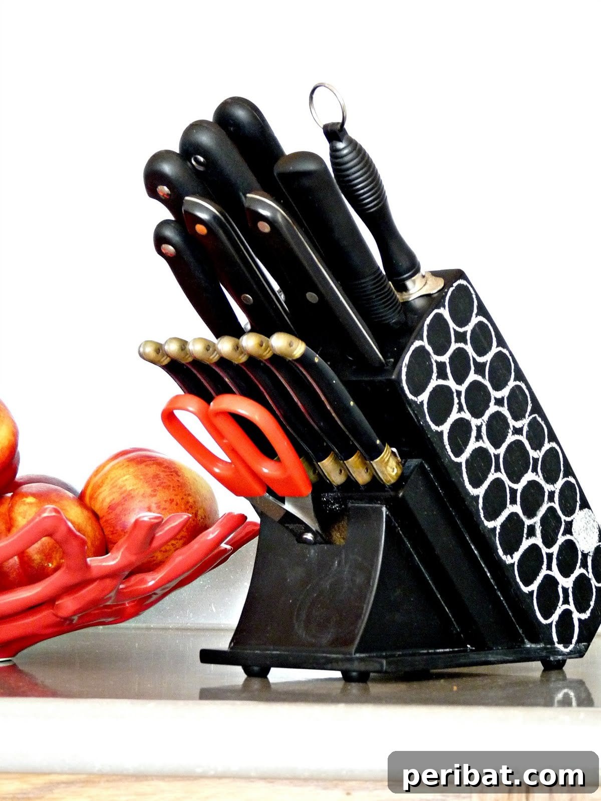 DIY Chalkboard Knife Block for notes and recipes
