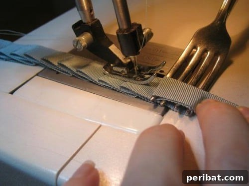 Create Easy Ruffles using a household fork