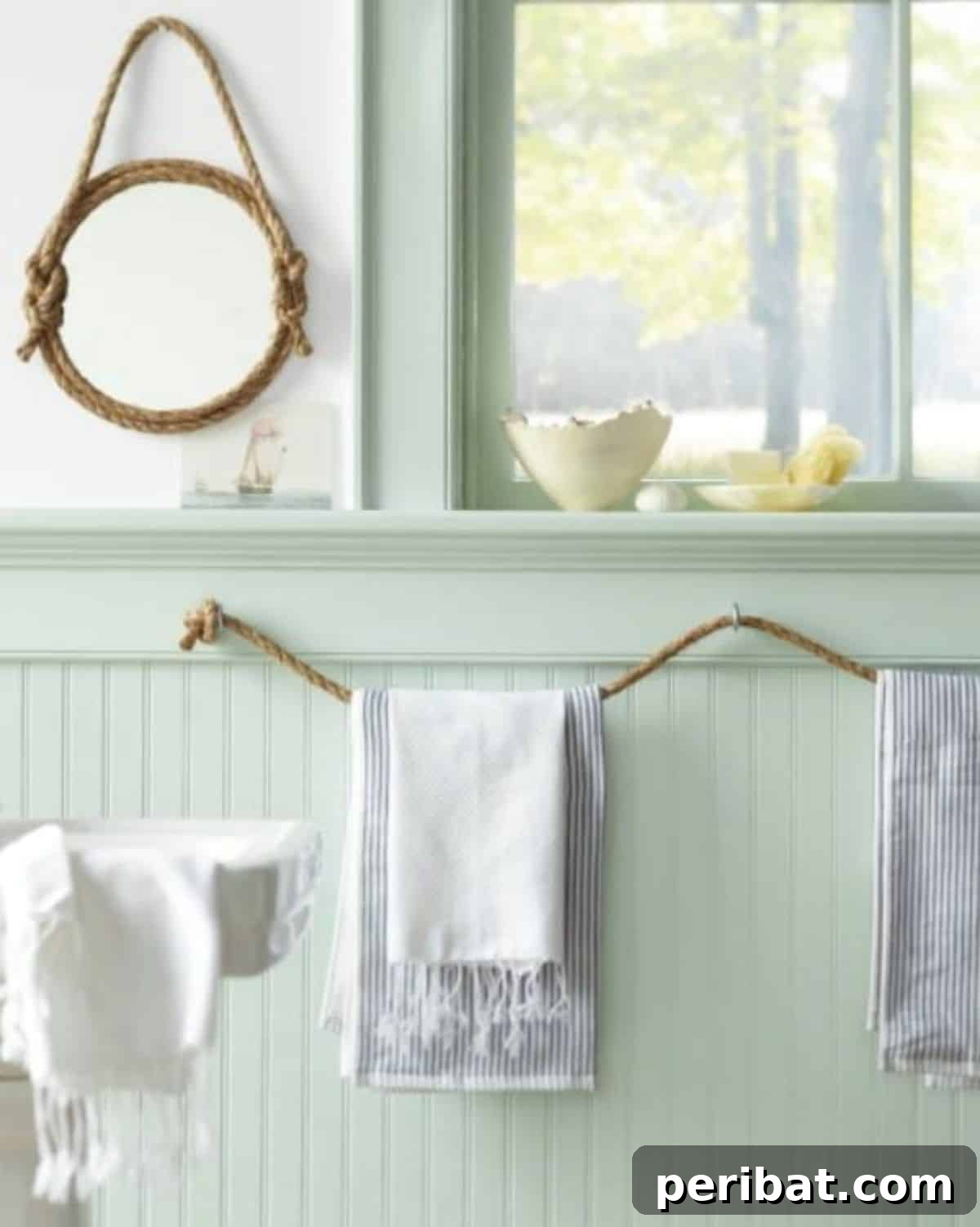 Rope-Shaped Decorations for a unique bathroom look