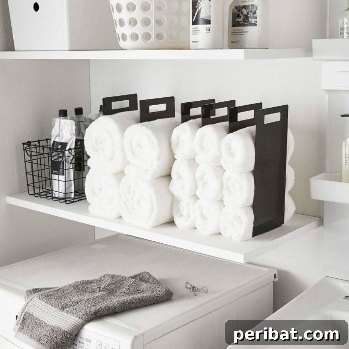 Yamazaki Tower Interlocking Towel Organizer for compact display