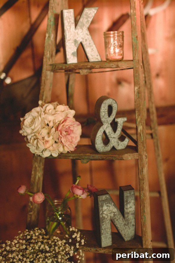 Hayallerinizdeki Düğün İçin 35 Nefes Kesen Kendin Yap Rustik Düğün Süslemesi 32 Rustic Ladder Wedding Display