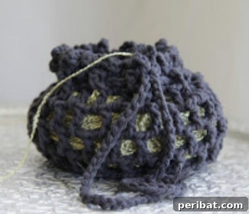 Easy Crochet Yarn Holder