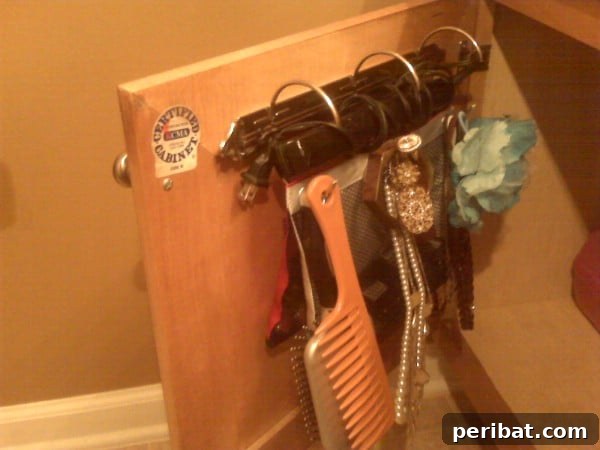 Organize Jewelry with a Binder - 150 Dollar Store Organizing Ideas and Projects for the Entire Home