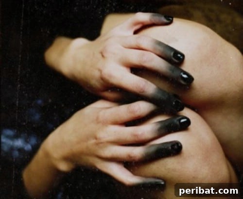 Easy DIY Goth Fingers