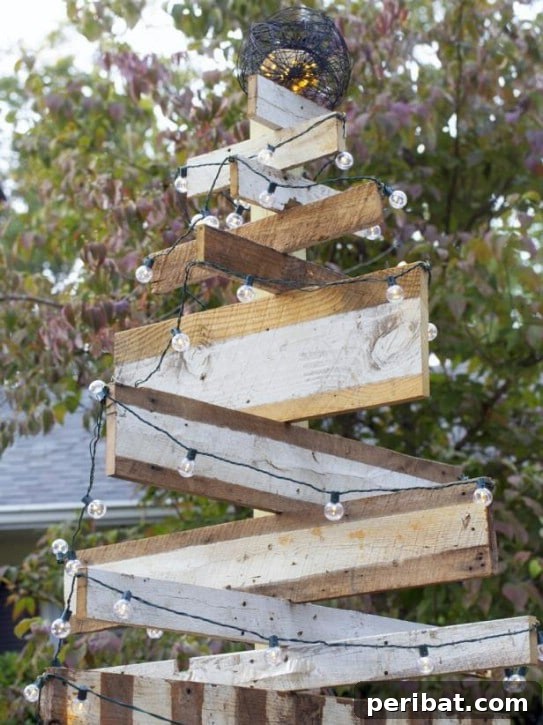 Reclaimed Wood Outdoor Christmas Tree