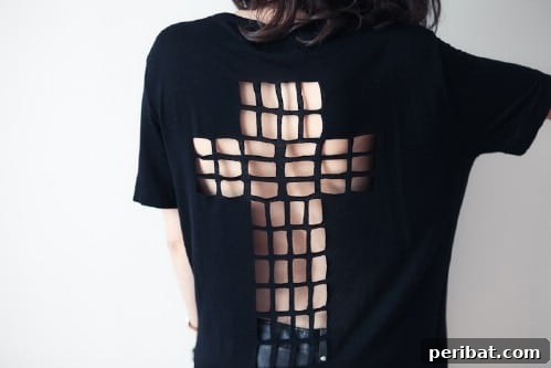 Cut out the shape of a cross.
