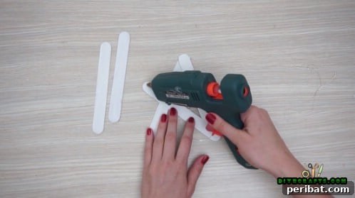 Effortless Holiday Crafting 5 DIY Ornament Videos 17 Almost complete craft stick star