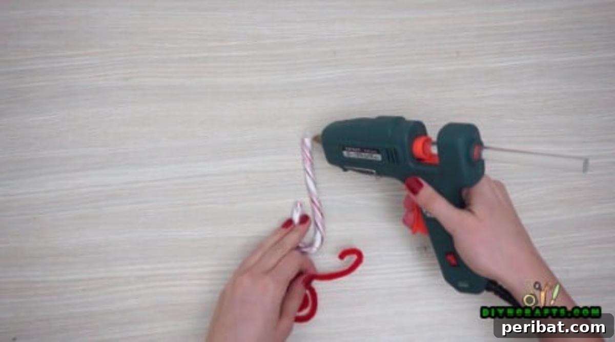 5 Festive Candy Cane Crafts to Sweeten Your Christmas 15 Candy Cane Treble Clefs - 5 Candy Cane Projects for a Deliciously Festive Christmas