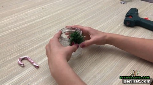 5 Frugal & Festive Christmas Jar Decorations 27 Step 2 continued: Add festive berries to complement the sprig or pine needles.
