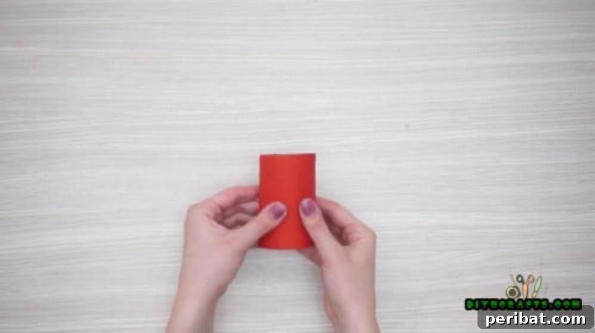 Upcycle Paper Rolls: 5 Easy Holiday Decoration Ideas 8 Napkin Ring - Step 1: Painting paper roll red