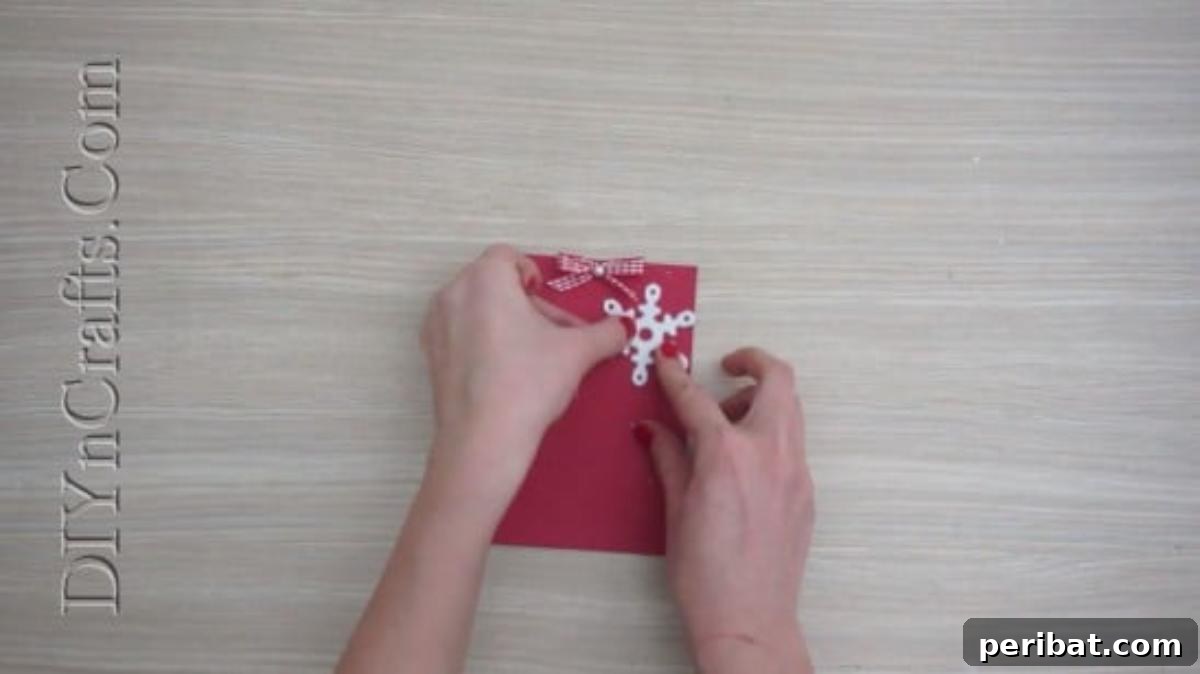 Snowflake Card - Send Your Season’s Greetings In Style With These 5 DIY Christmas Cards
