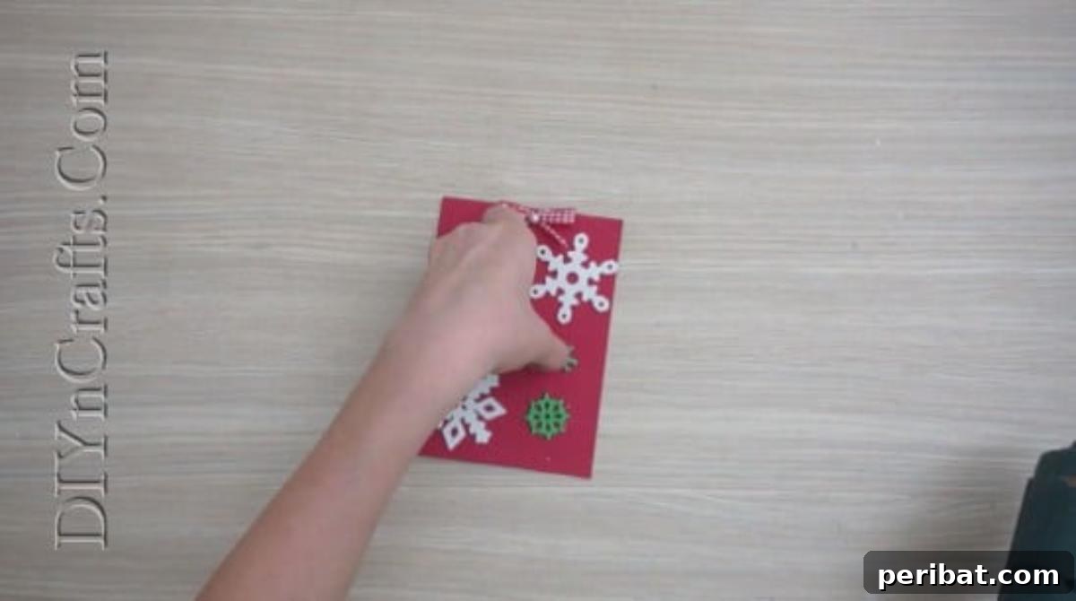 Snowflake Card - Send Your Season’s Greetings In Style With These 5 DIY Christmas Cards
