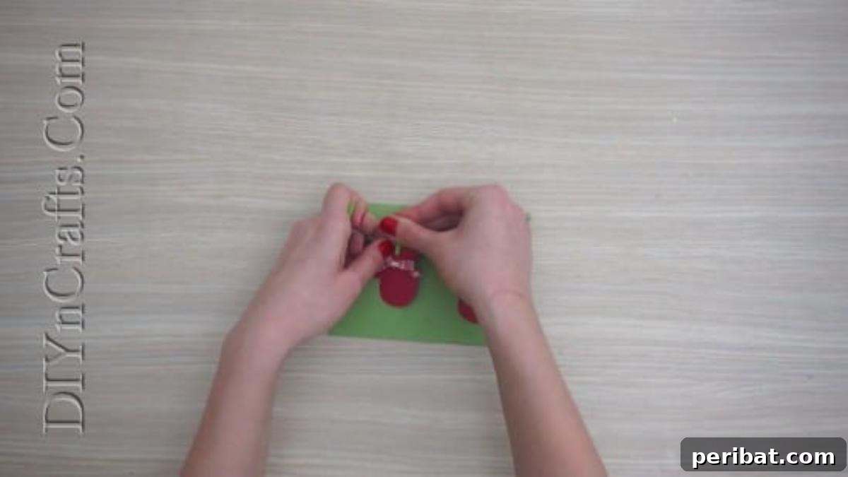 Mittens Card - Send Your Season’s Greetings In Style With These 5 DIY Christmas Cards