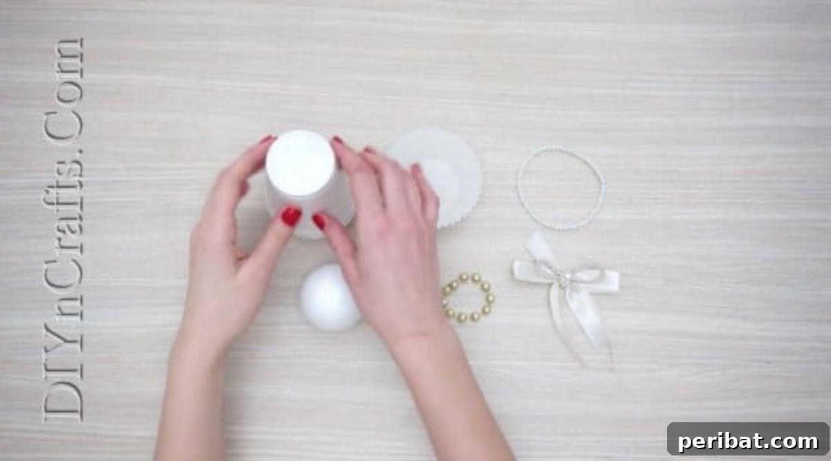 5 Simple Yet Stunning DIY Christmas Crafts 3 Angel - 5 Brilliantly Creative DIY Christmas Crafts Anyone Can Make