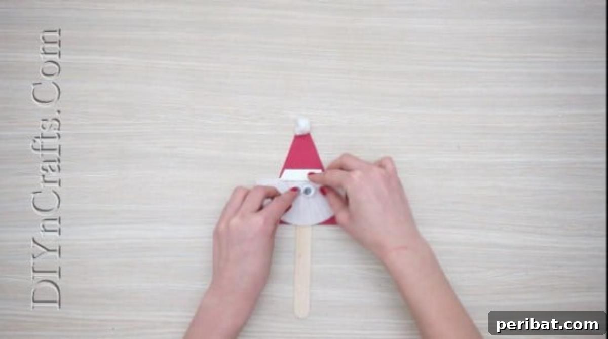 5 Simple Yet Stunning DIY Christmas Crafts 29 Santa Craft Stick - 5 Brilliantly Creative DIY Christmas Crafts Anyone Can Make