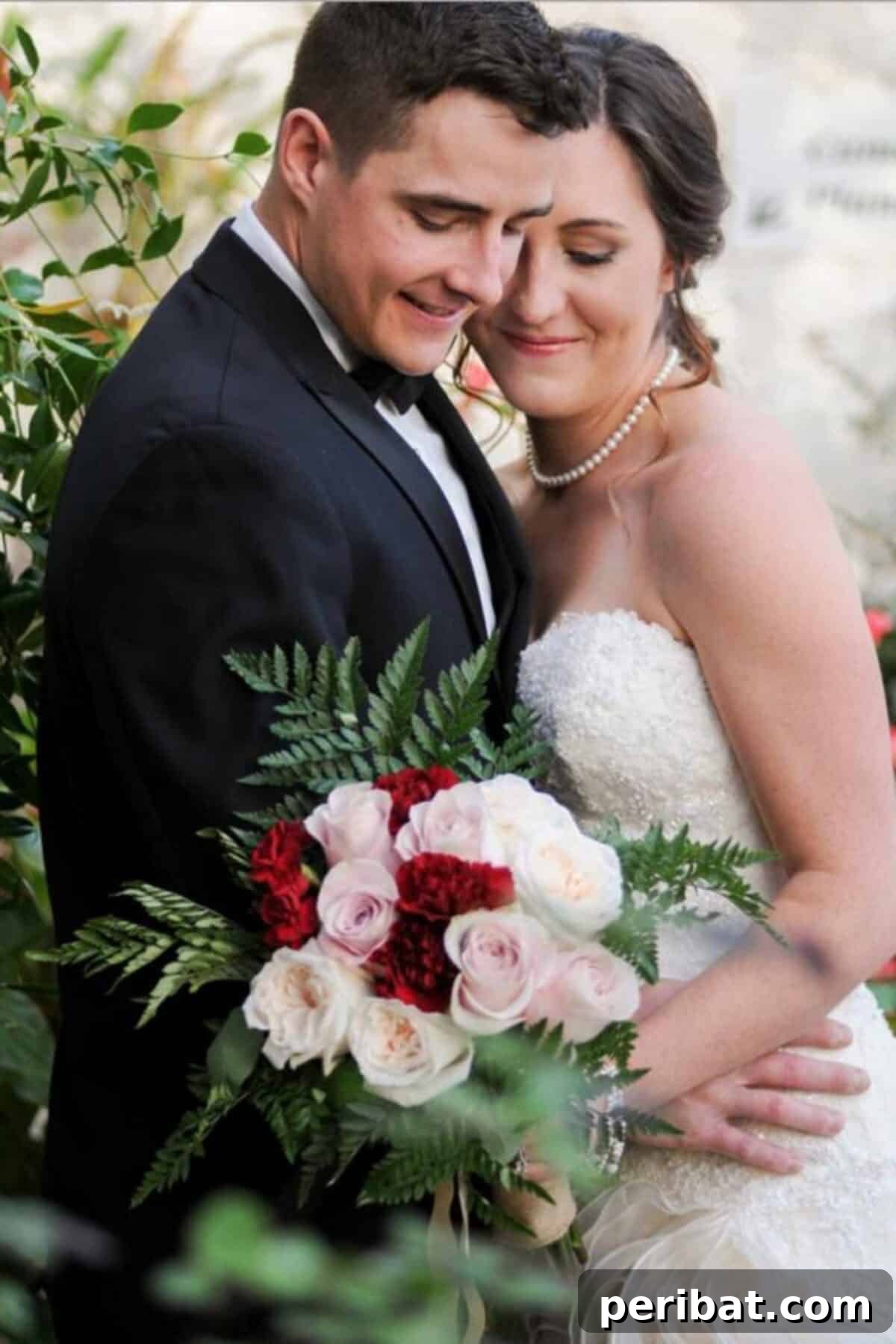 Personalized Petals: 12 DIY Bouquets as Distinctive as You Are 10 DIY Fresh Flower Wedding Bouquet