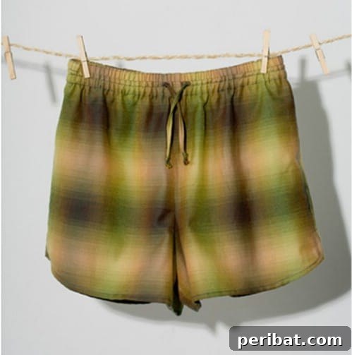The Simplest DIY Men’s Swimming Trunks Ever