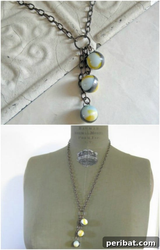 Elegant Gold And Marble Necklace