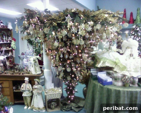 Turn Your Christmas Upside Down - 30 Stunning Ways to Decorate Your Living Room This Christmas